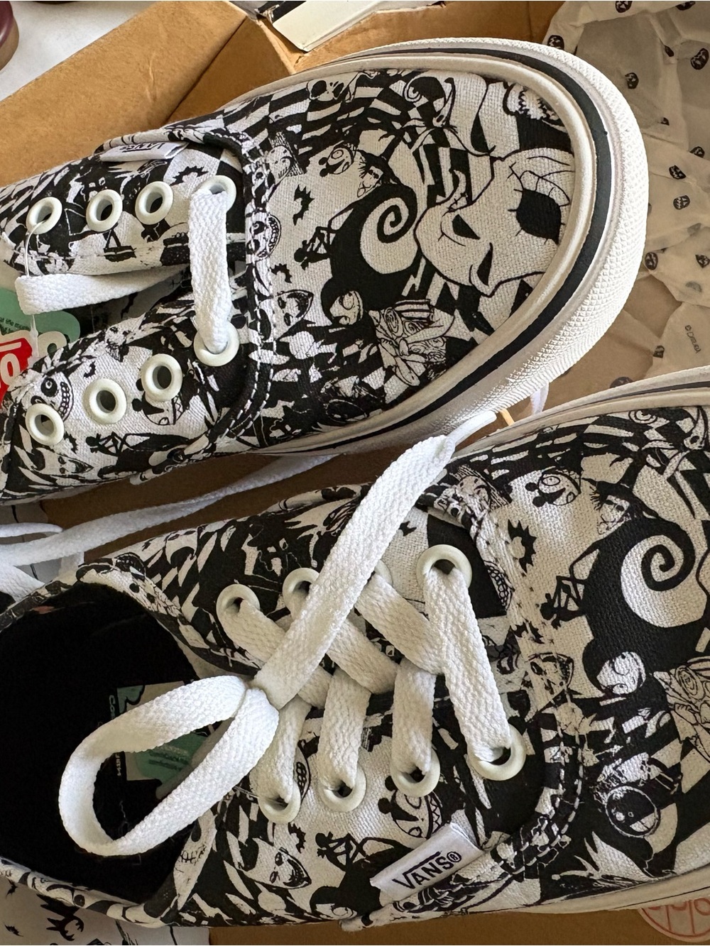 Nightmare before Xmas - NEW-  rare Canvas Sneakers women’s 5